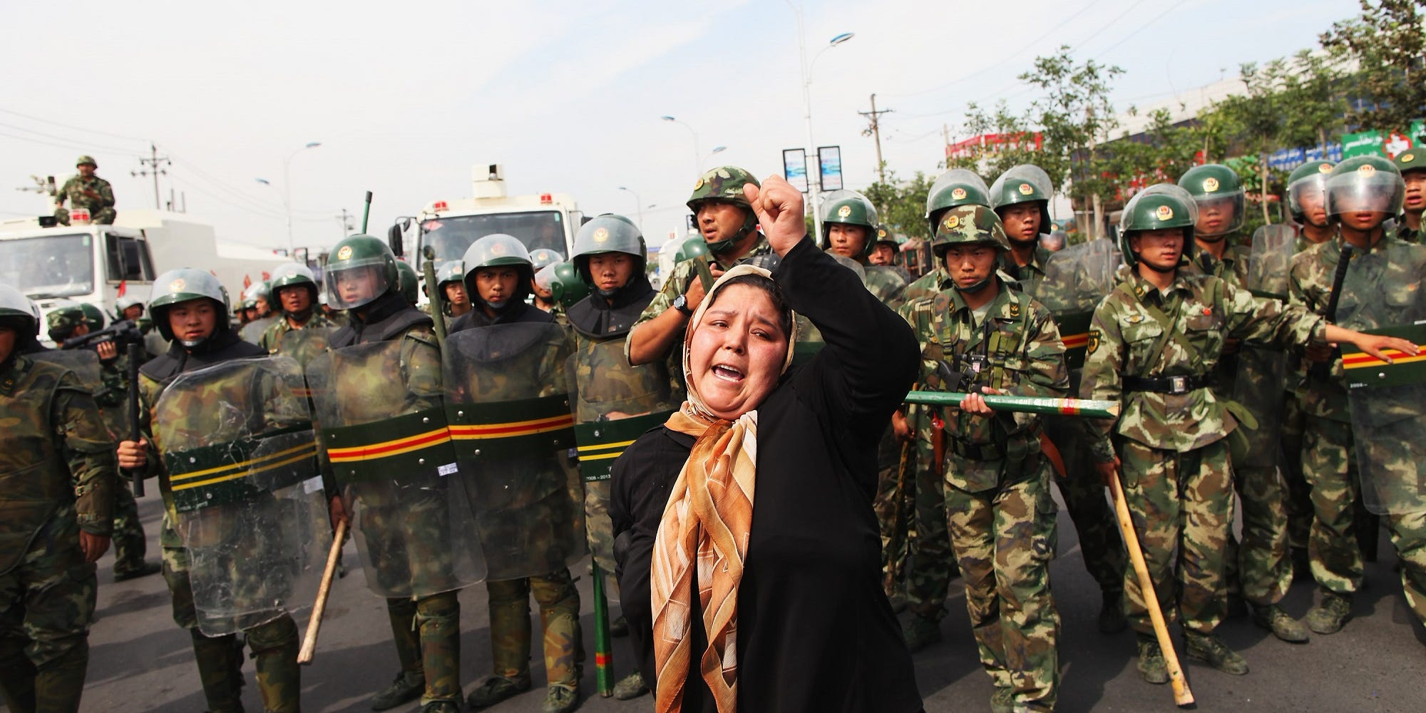06_Uighur-woman-protests