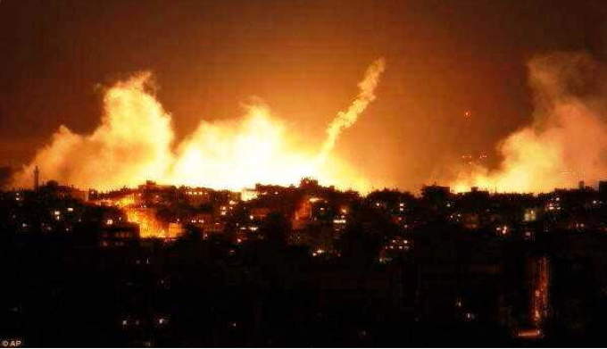 78_Gaza_under_heavy_attack-t_AGC3